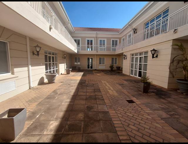 2,415M² OFFICE TO LET IN BRYANSTON